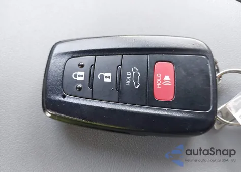 2023 Toyota Highlander Le z USA, uszkodzony, nr VIN 5TDKDRAH3PS019476